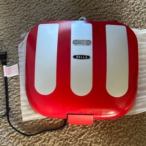 Red and White Bella Pretzel Maker